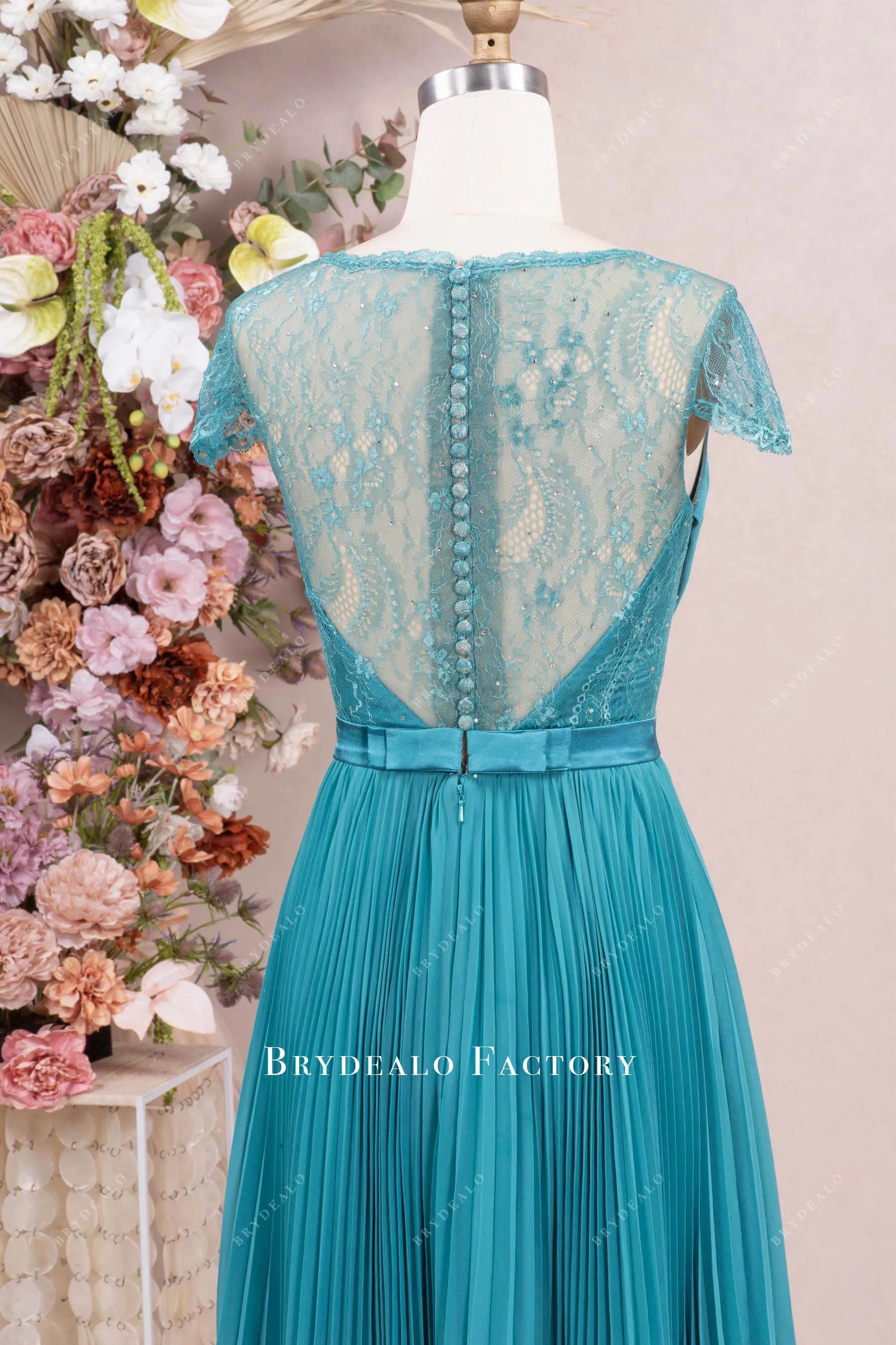 Elegant Jade Lace Cap Sleeve Mother Of The Bride Dress