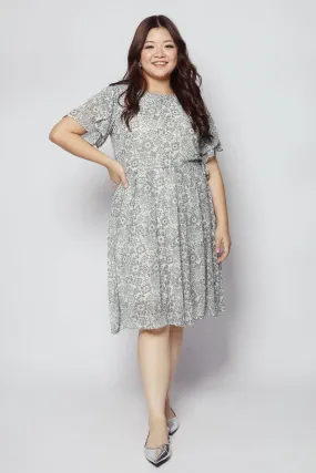 Kewei Dress in White Paisley